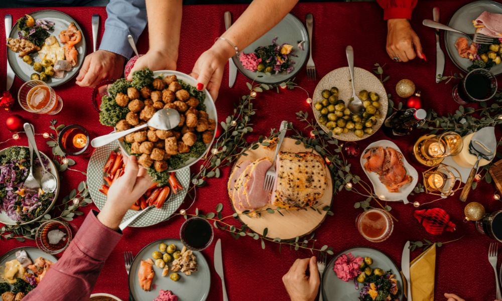 How to Beat Binge Eating This Christmas: My Top Tips!